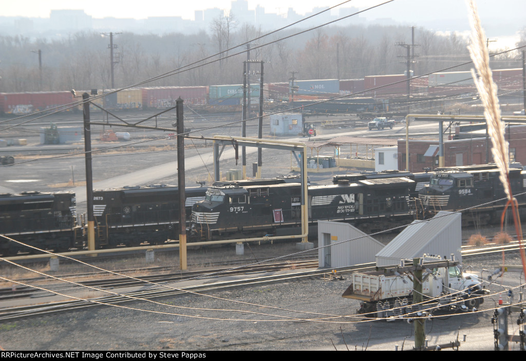 NS units at Enola Yard